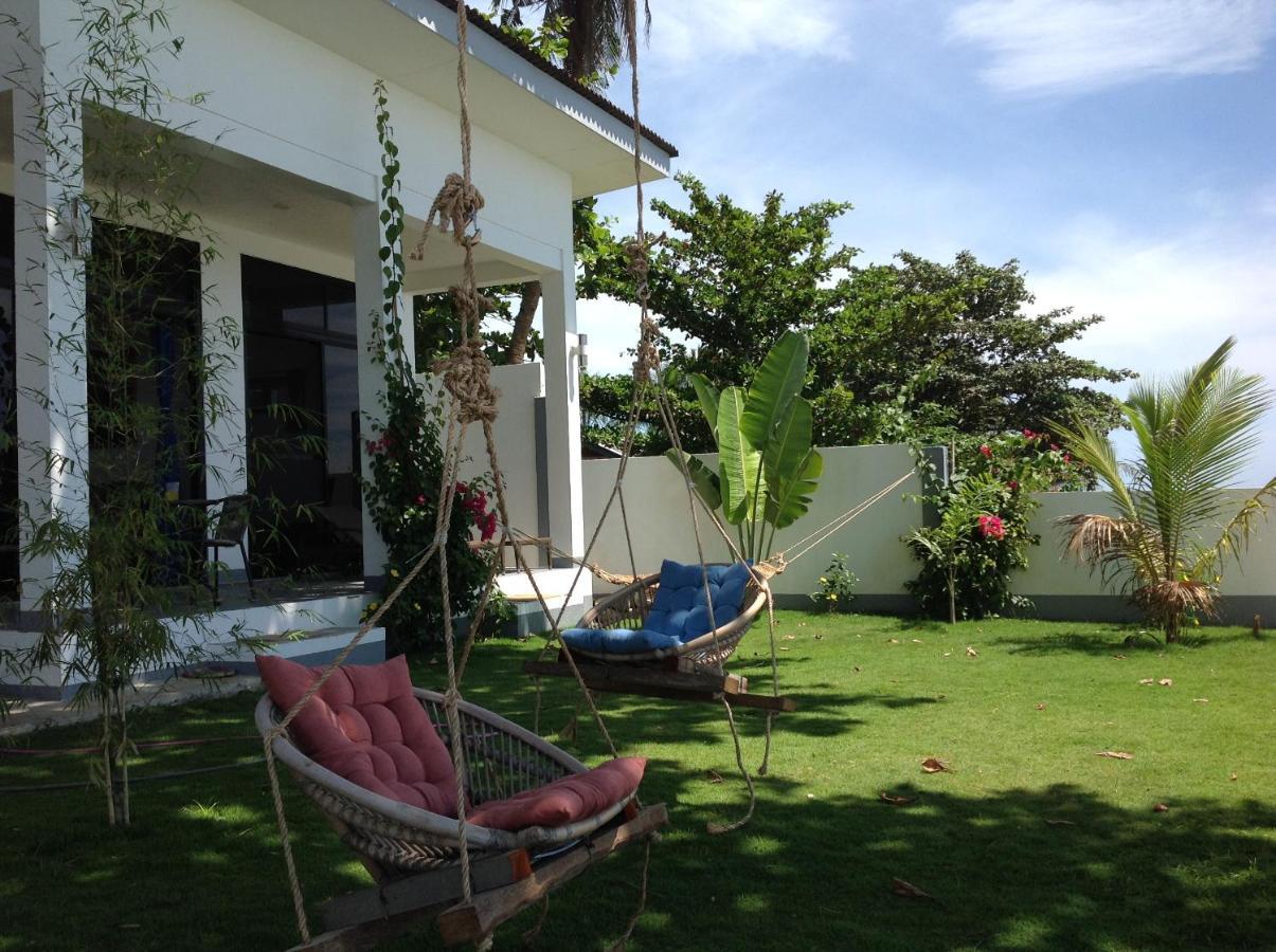 Bamboobeachvilla1 Ac New Oceanfront Pool Sunsetview Garden Kitchen Satellite Starlink Wi-Fi Dimiao Exterior photo